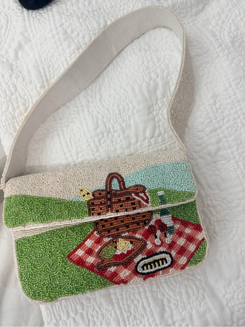 Sol and Mer rHand-Beaded Picnic Scene Shoulder Bag in Cream and Green NEW